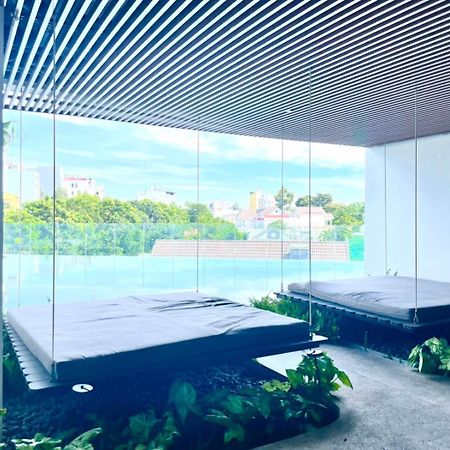 Compass One Building - Luxury Apartments Ap Phu Tho Buitenkant foto