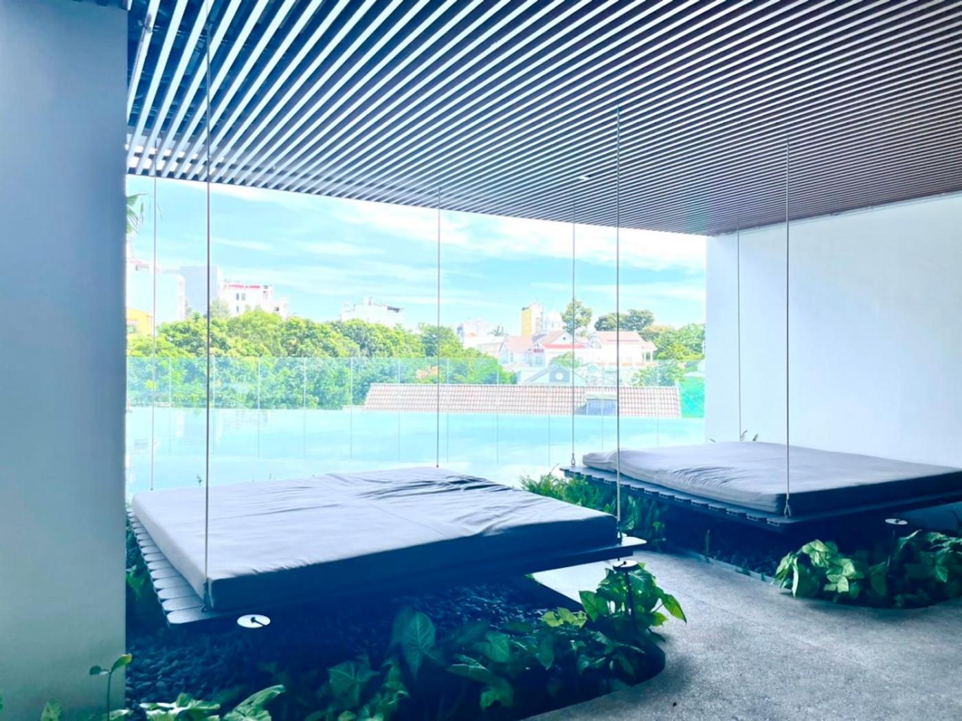 Compass One Building - Luxury Apartments Ap Phu Tho Buitenkant foto