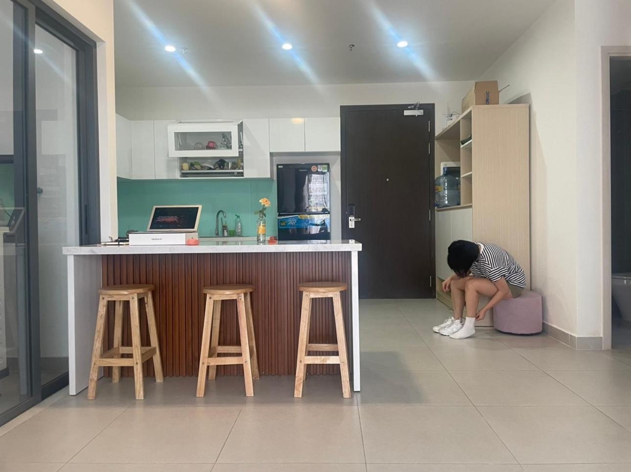Compass One Building - Luxury Apartments Ap Phu Tho Buitenkant foto